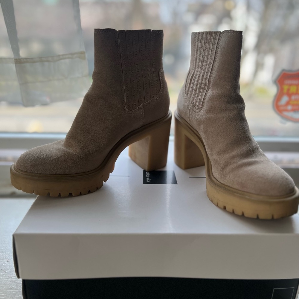 Dolce Vita Caster Boots - Picture 12 of 13